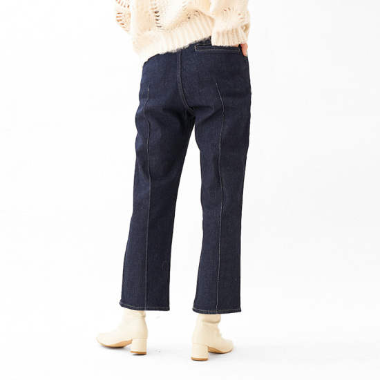 pin tuck denim pants ～ﾋﾟﾝﾀｯｸﾃﾞﾆﾑﾊﾟﾝﾂ | flower／フラワー公式通販