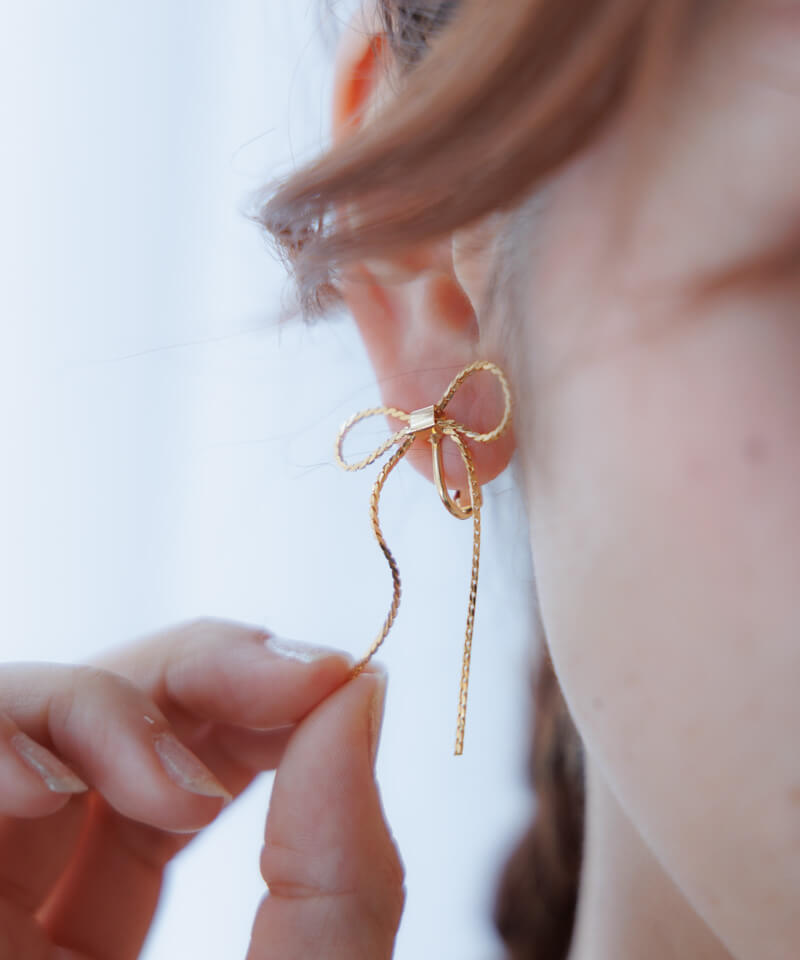 【Unoハンドメイドアクセサリー】リピーター様ゆい flower hoop Unoハンドメイドアクセサリー】リピーター様ゆい様専用 flower hoop