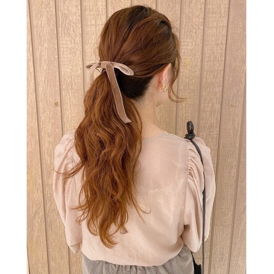 accra リボンゴム　ベージュ velvet ribbon gomme ～ﾍﾞﾙﾍﾞｯﾄﾘﾎﾞﾝｺﾞﾑ | flower／フラワー公式通販