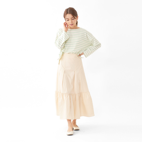 OUTLET】tuck gather tiered skirt～ﾀｯｸｷﾞｬｻﾞｰﾃｨｱｰﾄﾞｽｶｰﾄ | flower