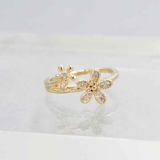 twinkle flower ring ～ﾄｳｨﾝｸﾙﾌﾗﾜｰﾘﾝｸﾞ | flower／フラワー公式通販