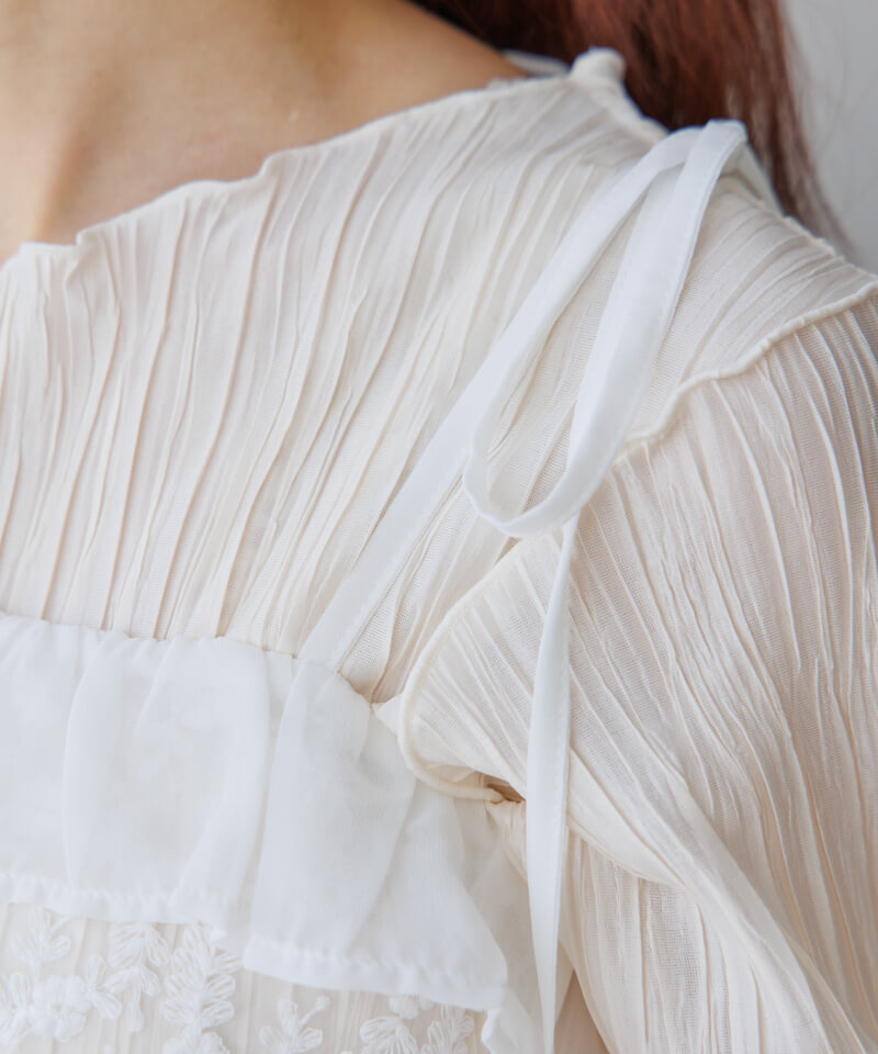 pleats sheer top～ﾌﾟﾘｰﾂｼｱｰﾄｯﾌﾟ | flower／フラワー公式通販