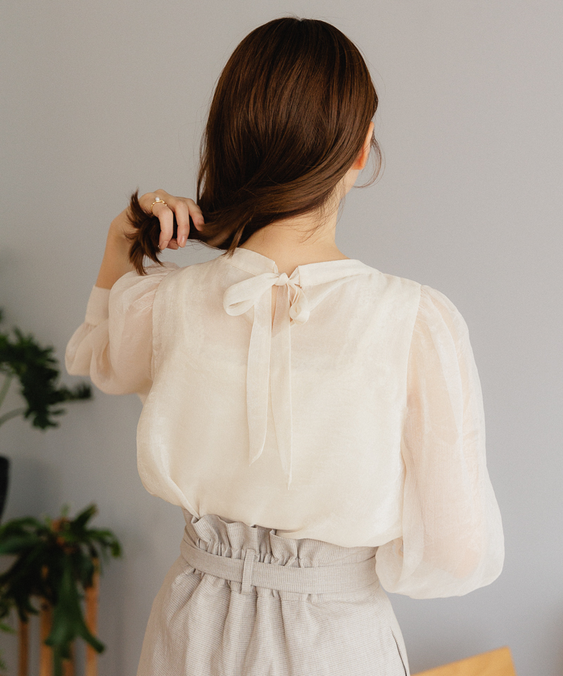 20%OFF】glossier ribbon blouse～ｸﾞﾛｯｼｱｰﾘﾎﾞﾝﾌﾞﾗｳｽ | flower 