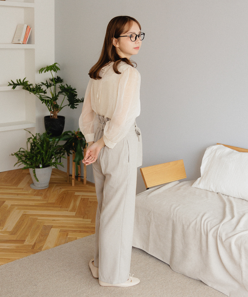 20%OFF】glossier ribbon blouse～ｸﾞﾛｯｼｱｰﾘﾎﾞﾝﾌﾞﾗｳｽ | flower