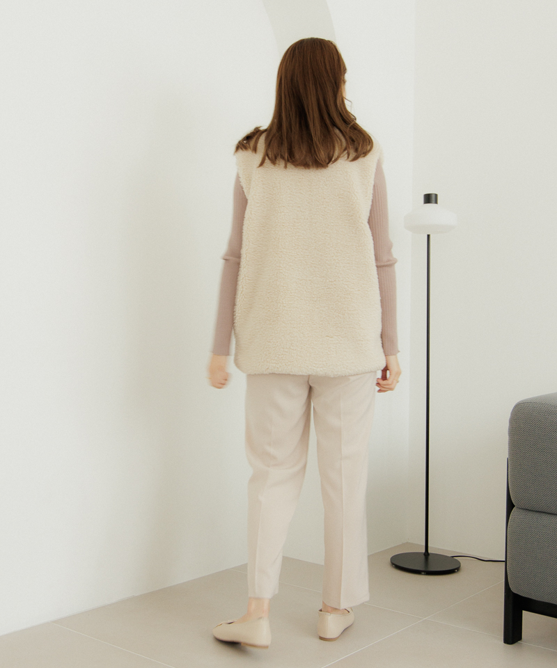 fluffy vest～ﾌﾗｯﾌｨｰﾍﾞｽﾄ | flower／フラワー公式通販