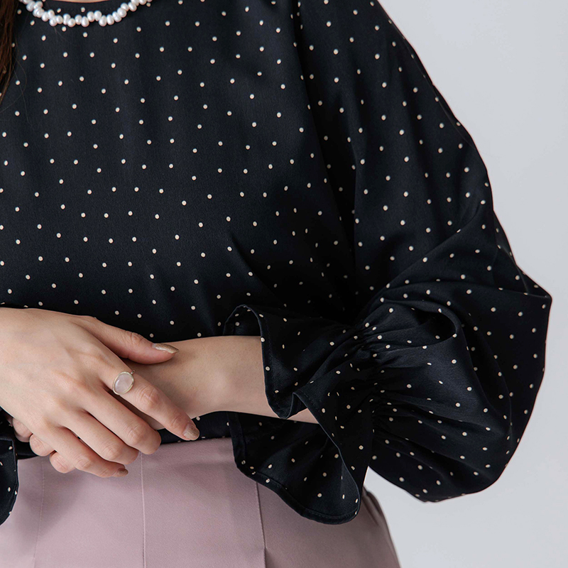 30%OFF】simple dot balloon blouse～ｼﾝﾌﾟﾙﾄﾞｯﾄﾊﾞﾙｰﾝﾌﾞﾗｳｽ | flower 