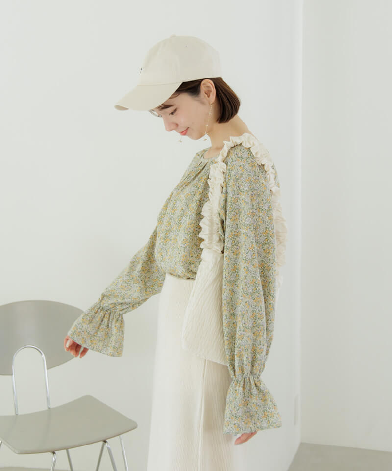 Shirring Many Ribbons Topsシャーリングメニーリボン Shirring Many Ribbons Topsシャーリングメニーリボン