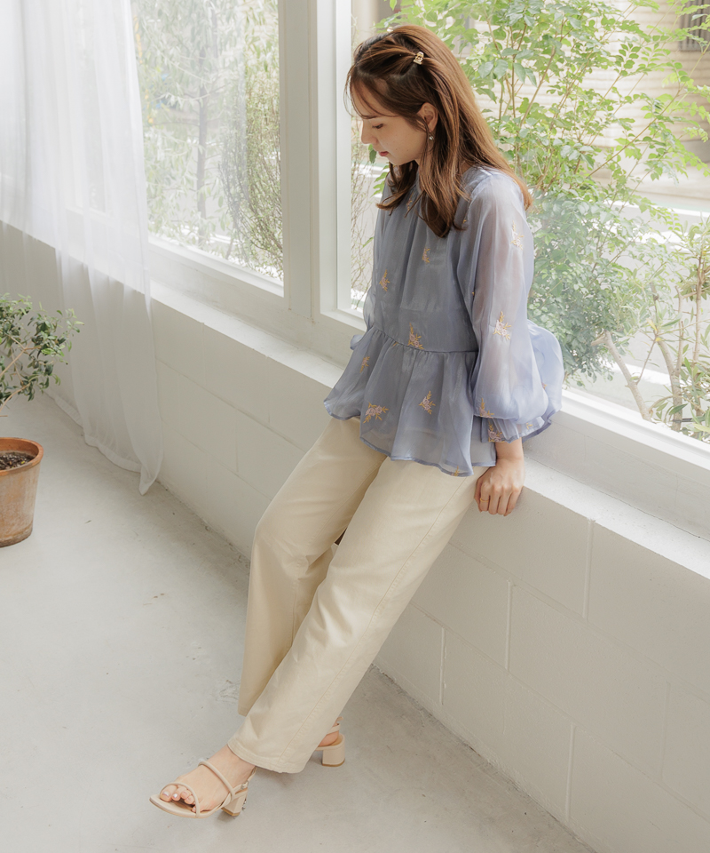 OUTLET】gloss blooming blouse～ｸﾞﾛｽﾌﾞﾙｰﾐﾝｸﾞﾌﾞﾗｳｽ | flower
