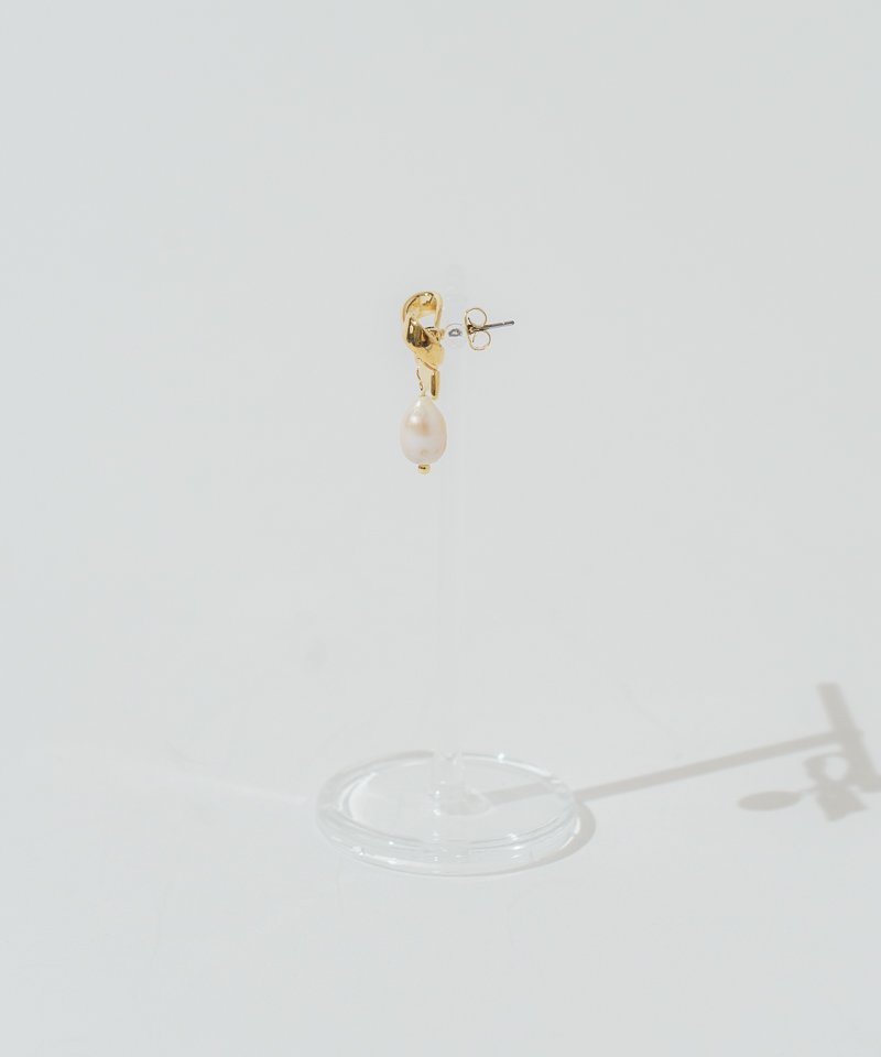 party ribbon pierce～ﾊﾟｰﾃｨｰﾘﾎﾞﾝﾋﾟｱｽ | flower／フラワー公式通販