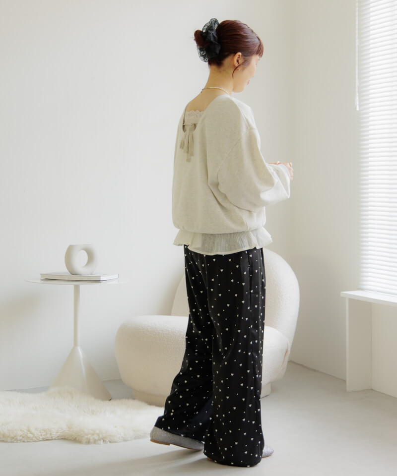 flower チャーミングリボンスウェット アイボリー 40%OFF】charming ribbon sweat～ﾁｬｰﾐﾝｸﾞﾘﾎﾞﾝｽｳｪｯﾄ | flower