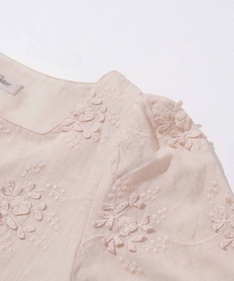 botanical EMB blouse~ボタニカルイーエムビーブラウス | flower/フラワー botanical EMB blouse~ボタニカルイーエムビーブラウス | flower/フラワー
