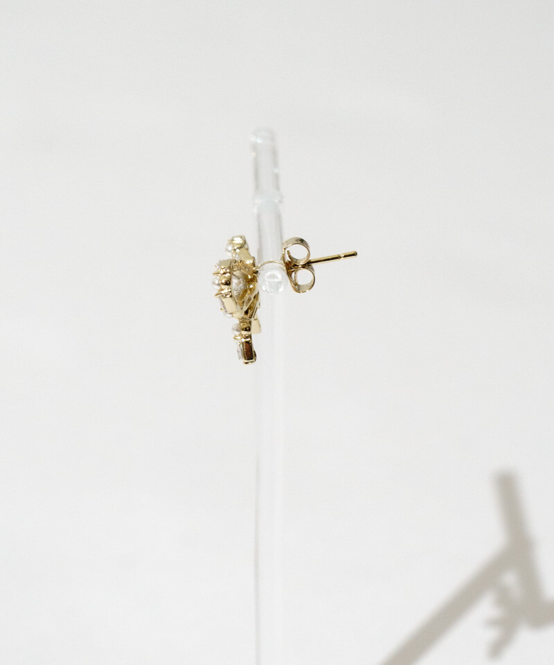 bijou ribbon pierce～ﾋﾞｼﾞｭｰﾘﾎﾞﾝﾋﾟｱｽ | flower／フラワー公式通販