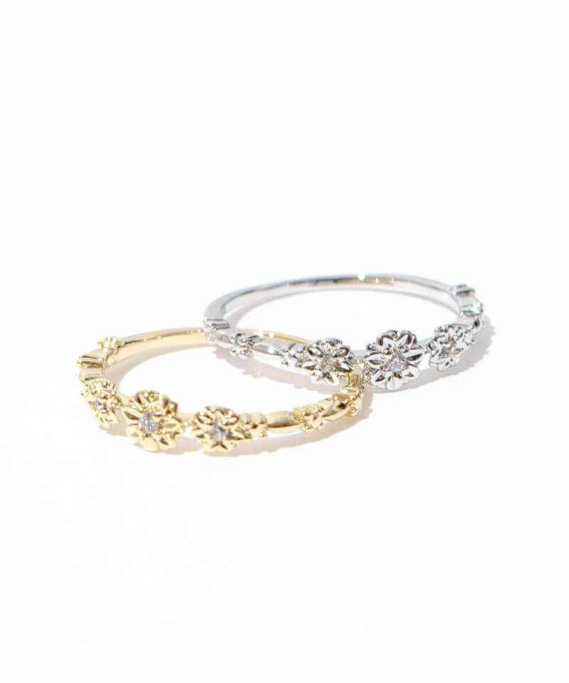 trio bloom ring～ﾄﾘｵﾌﾞﾙｰﾑﾘﾝｸﾞ | flower／フラワー公式通販