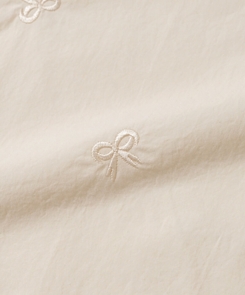 40%OFF】ribbon EMB blouse～ﾘﾎﾞﾝｴﾝﾌﾞﾛｲﾀﾞﾘｰﾌﾞﾗｳｽ | flower