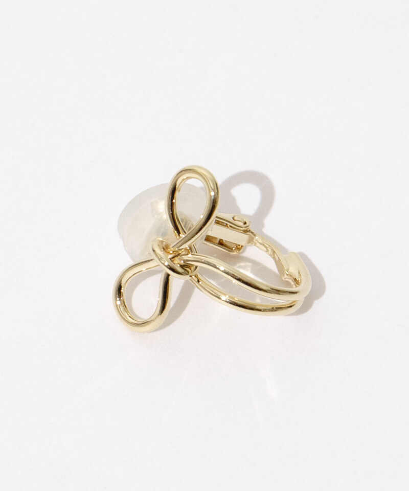 daily ribbon earring～ﾃﾞｲﾘｰﾘﾎﾞﾝｲﾔﾘﾝｸﾞ | flower／フラワー公式通販