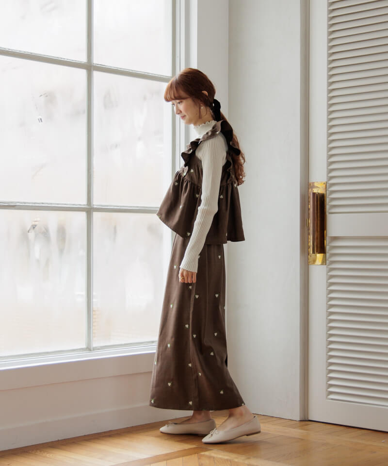 50%OFF】calm embroidery skirt～ｶｰﾑｴﾝﾌﾞﾛｲﾀﾞﾘｰｽｶｰﾄ | flower