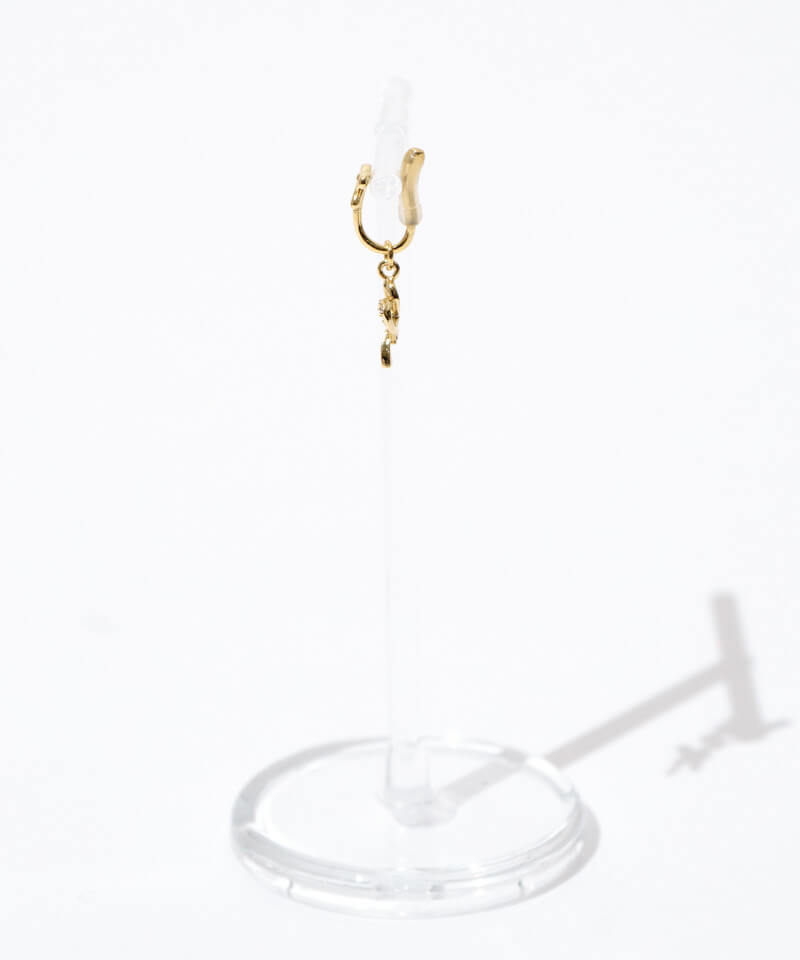 twin ribbon earring～ﾂｲﾝﾘﾎﾞﾝｲﾔﾘﾝｸﾞ | flower／フラワー公式通販