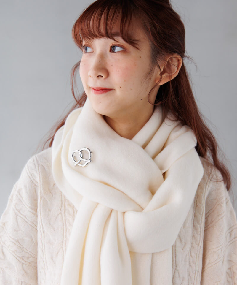 pretzel brooch～ﾌﾟﾚｯﾂｪﾙﾌﾞﾛｰﾁ | flower／フラワー公式通販