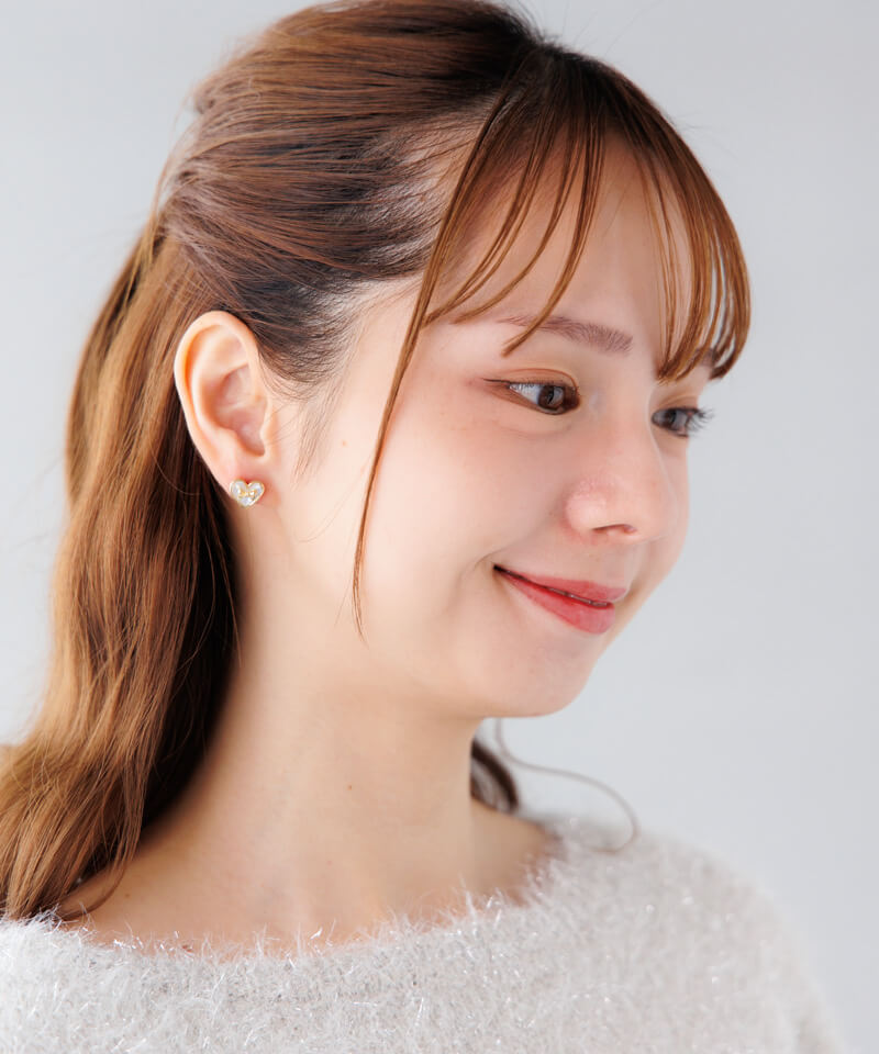 holiday ribbon pierce～ﾎﾘﾃﾞｰﾘﾎﾞﾝﾋﾟｱｽ | flower／フラワー公式通販