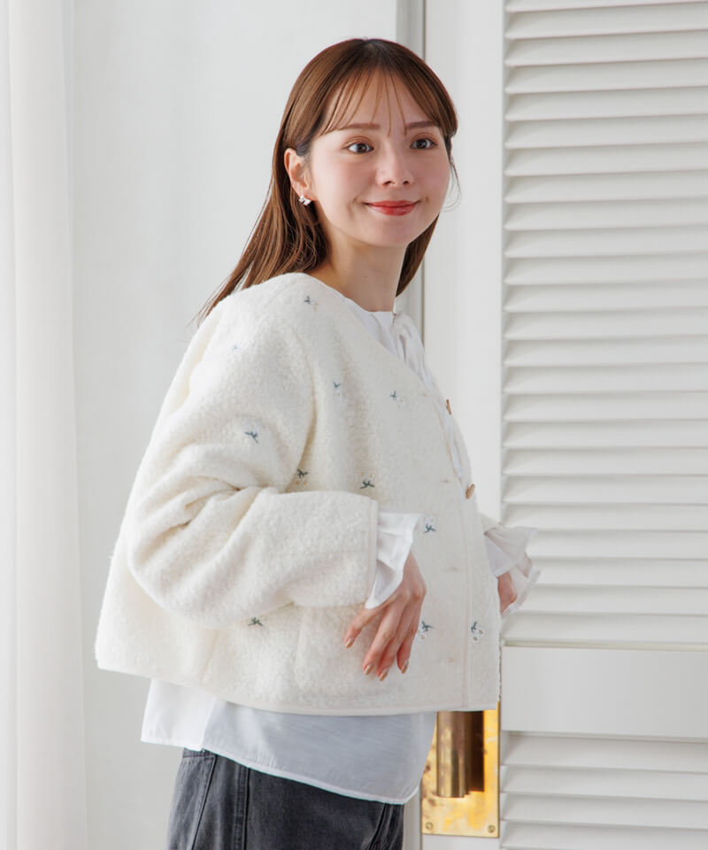 花等のモチーフ付きカジュアルジャケット イタリア製 TricotChic