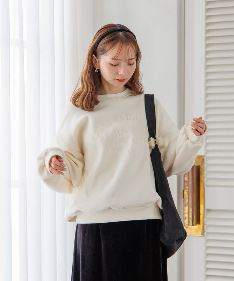 SAINT フロント刺繍スウェット