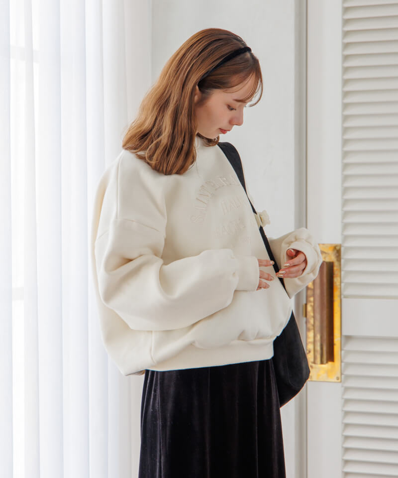   エンブロイロゴ スウェット 送関込 40%OFF】saint embroidery sweat～ｾｲﾝﾄｴﾝﾌﾞﾛｲﾀﾞﾘｰｽｳｪｯﾄ | flower