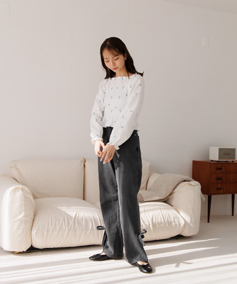 flower embroidery blouse～ﾌﾗﾜｰｴﾝﾌﾞﾛｲﾀﾞﾘｰﾌﾞﾗｳｽ | flower／フラワー