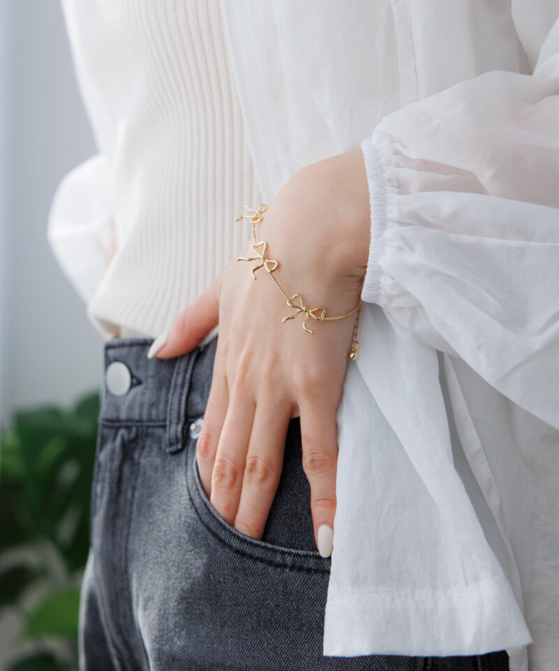 triple ribbon bracelet～ﾄﾘﾌﾟﾙﾘﾎﾞﾝﾌﾞﾚｽﾚｯﾄ | flower／フラワー公式通販