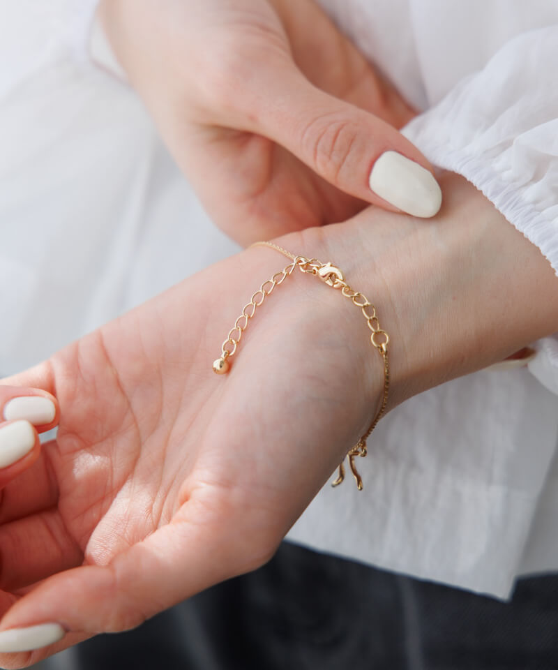 triple ribbon bracelet～ﾄﾘﾌﾟﾙﾘﾎﾞﾝﾌﾞﾚｽﾚｯﾄ | flower／フラワー公式通販