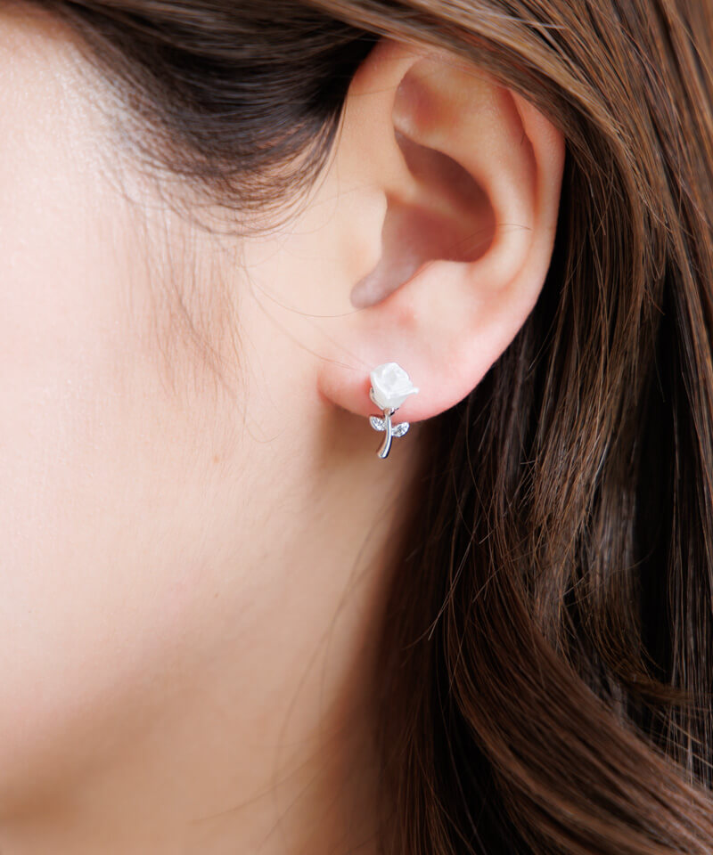 【専用】ミニ薔薇 ピアス mini rose pierce～ﾐﾆﾛｰｽﾞﾋﾟｱｽ | flower／フラワー公式通販