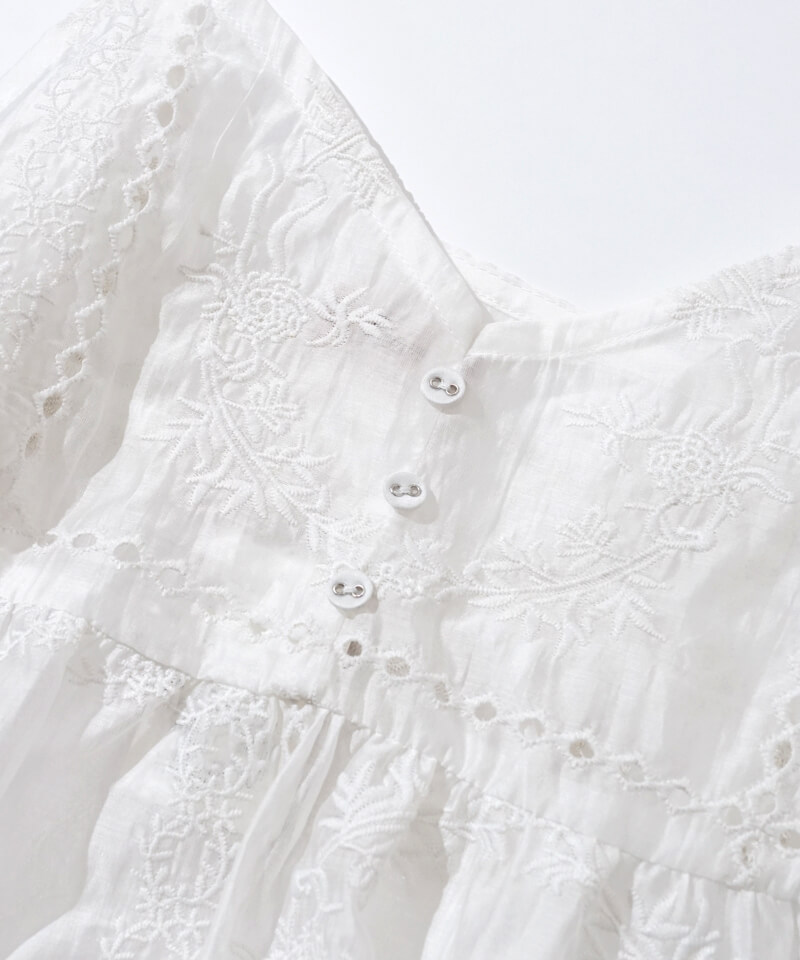 40%OFF】nostalgy embroidery bustier～ﾉｽﾀﾙｼﾞｰｴﾝﾌﾞﾛｲﾀﾞﾘｰﾋﾞｽﾁｪ