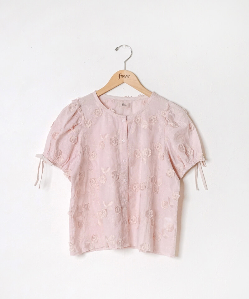 40%OFF】bloom embroidery top～ﾌﾞﾙｰﾑｴﾝﾌﾞﾛｲﾀﾞﾘｰﾄｯﾌﾟ | flower