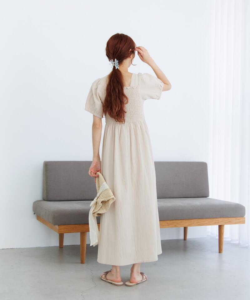 ★ petit flowerパフワンピース　新品　ホワイト 40%OFF】summery puff onepiece～ｻﾏﾘｰﾊﾟﾌﾜﾝﾋﾟｰｽ | flower