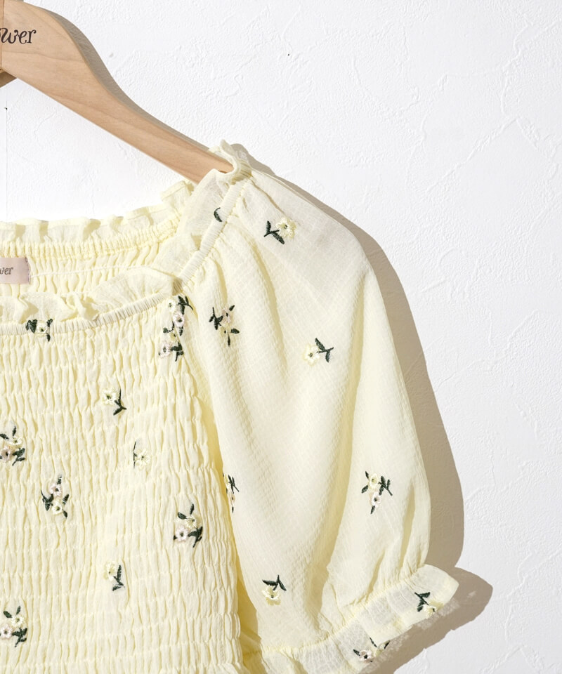 新品　flower　ペチュニアブラウス flower（ファッション） ブラウス シャツ ペチュニアブラウス