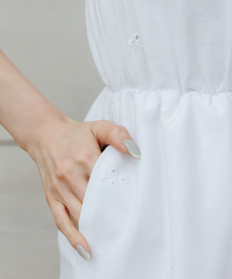 30%OFF】sunny cutwork rompers～ｻﾆｰｶｯﾄﾜｰｸﾛﾝﾊﾟｰｽ | flower