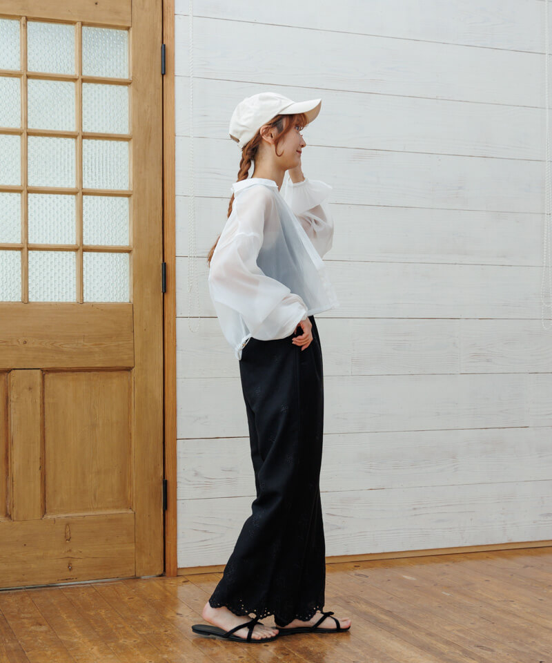 【未使用】flower sunny cutwork rompers 30%OFF】sunny cutwork rompers～ｻﾆｰｶｯﾄﾜｰｸﾛﾝﾊﾟｰｽ | flower