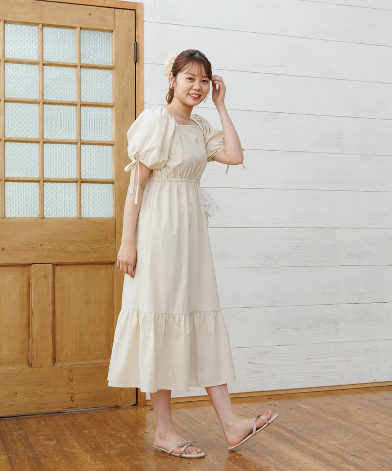 ★ petit flowerパフワンピース　新品　ホワイト merry jenny ワンピース petit flowerパフワンピース : ZOZOTOWN