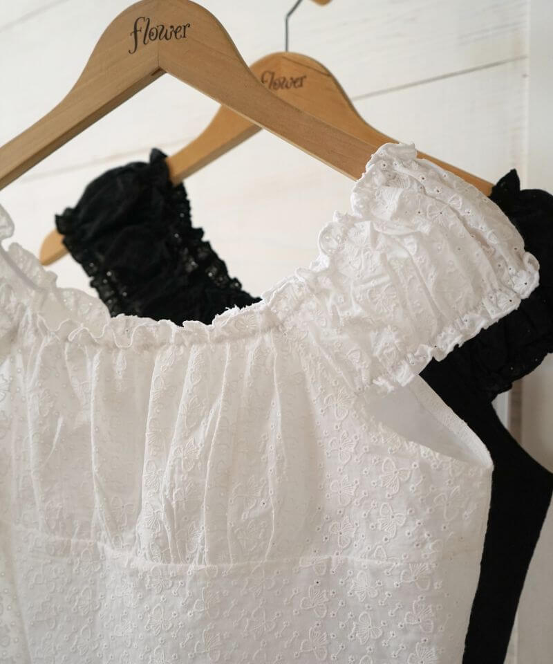 30%OFF】cutwork chou puff top～ｶｯﾄﾜｰｸｼｭｰﾊﾟﾌﾄｯﾌﾟ | flower