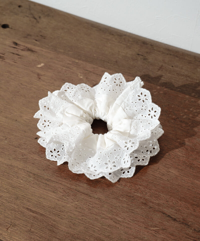 bella シュシュ ホワイトChouchou Large / White large scallop