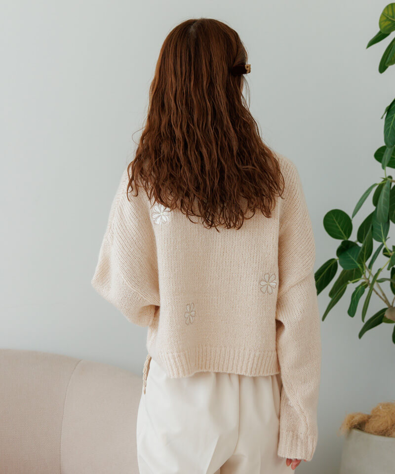 blooming fluffy knit～ﾌﾞﾙｰﾐﾝｸﾞﾌﾗｯﾌｨｰﾆｯﾄ | flower／フラワー公式通販