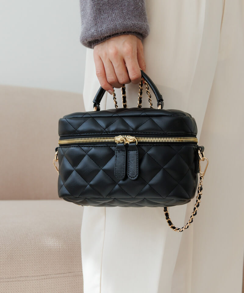 30%OFF】quilting vanity bag～ｷﾙﾃｨﾝｸﾞﾊﾞﾆﾃｨﾊﾞｯｸﾞ | flower／フラワー