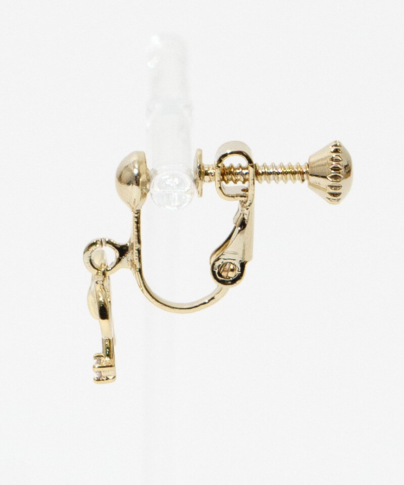 tiny ribbon earring～ﾀｲﾆｰﾘﾎﾞﾝｲﾔﾘﾝｸﾞ | flower／フラワー公式通販