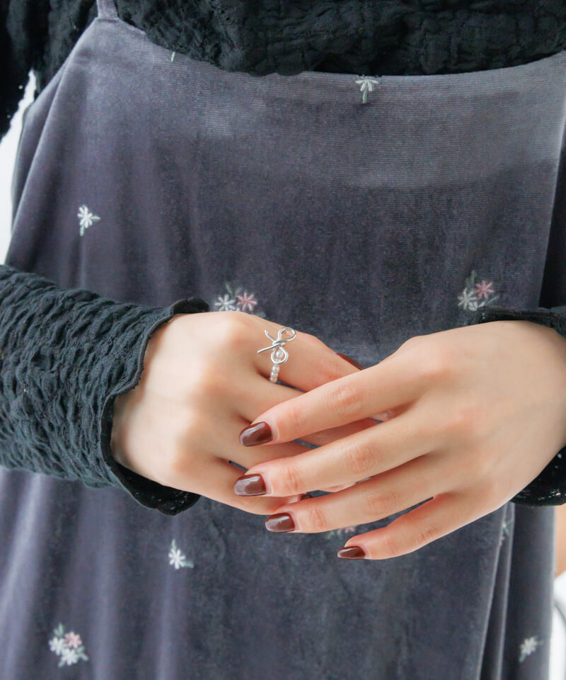 pearly ribbon ring～ﾊﾟｰﾘｰﾘﾎﾞﾝﾘﾝｸﾞ | flower／フラワー公式通販