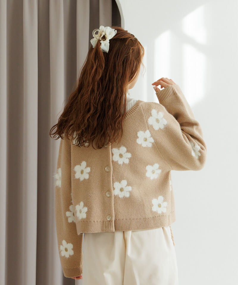 fluffy flower knit～ﾌﾗｯﾌｨｰﾌﾗﾜｰﾆｯﾄ | flower／フラワー公式通販