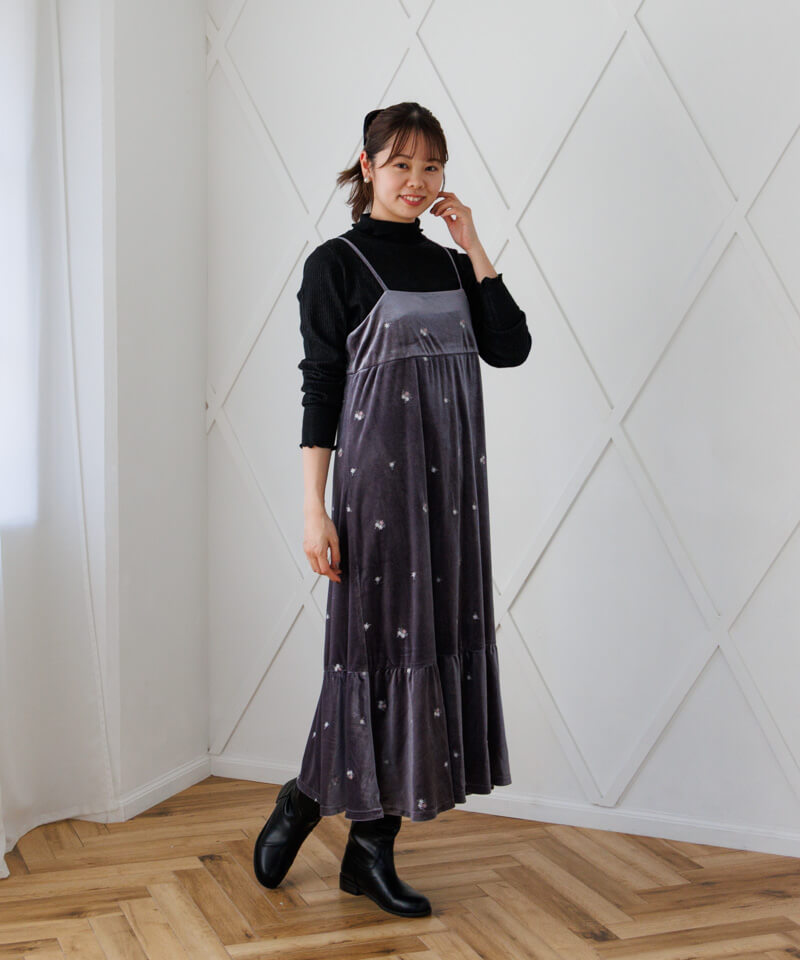 30%OFF】velour embroidery onepiece～ﾍﾞﾛｱｴﾝﾌﾞﾛｲﾀﾞﾘｰﾜﾝﾋﾟｰｽ | flower