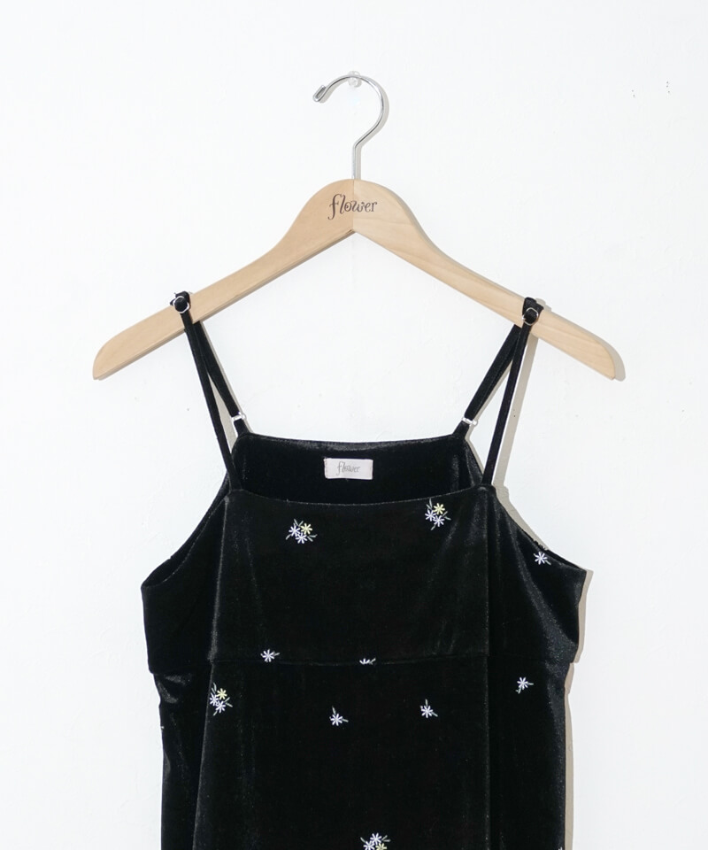 30%OFF】velour embroidery onepiece～ﾍﾞﾛｱｴﾝﾌﾞﾛｲﾀﾞﾘｰﾜﾝﾋﾟｰｽ | flower