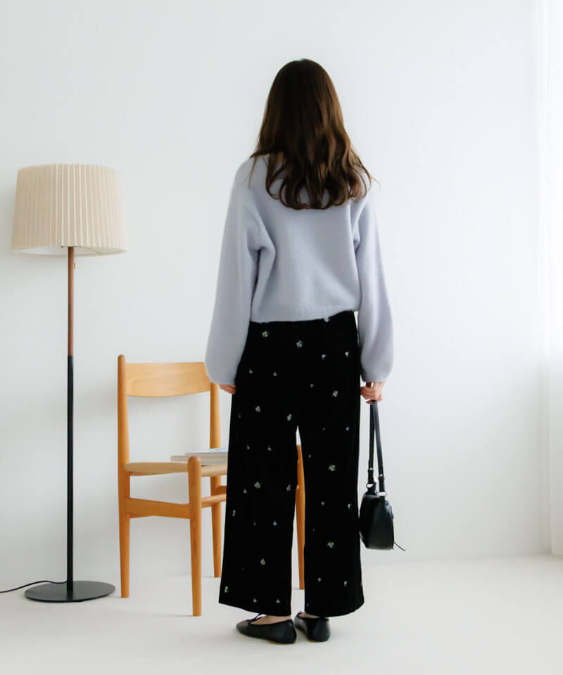 flowerページ 30%OFF】velour embroidery pants2～ﾍﾞﾛｱｴﾝﾌﾞﾛｲﾀﾞﾘｰﾊﾟﾝﾂ2 | flower