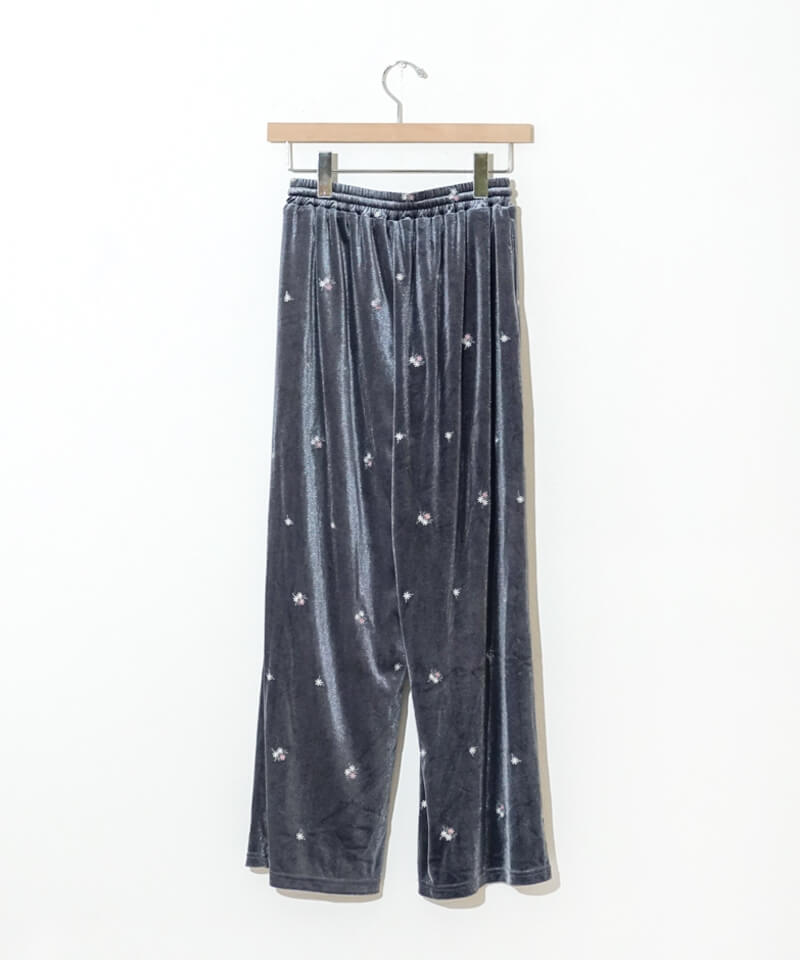 30%OFF】velour embroidery pants2～ﾍﾞﾛｱｴﾝﾌﾞﾛｲﾀﾞﾘｰﾊﾟﾝﾂ2 | flower