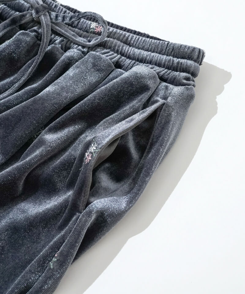 flowerページ 30%OFF】velour embroidery pants2～ﾍﾞﾛｱｴﾝﾌﾞﾛｲﾀﾞﾘｰﾊﾟﾝﾂ2 | flower