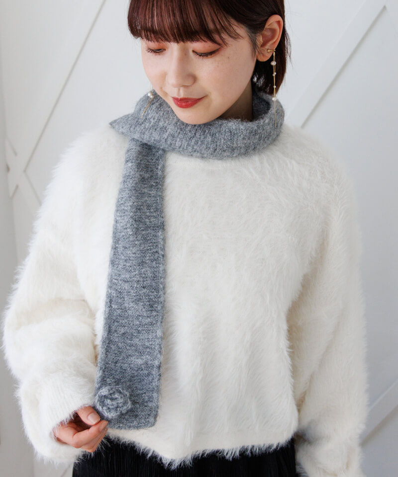 chesty♡フラワーマフラー 40%OFF】fluffy rose muffler～ﾌﾗｯﾌｨｰﾛｰｽﾞﾏﾌﾗｰ | flower／フラワー公式通販